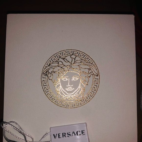 Versace Watch - Picture 4 of 5
